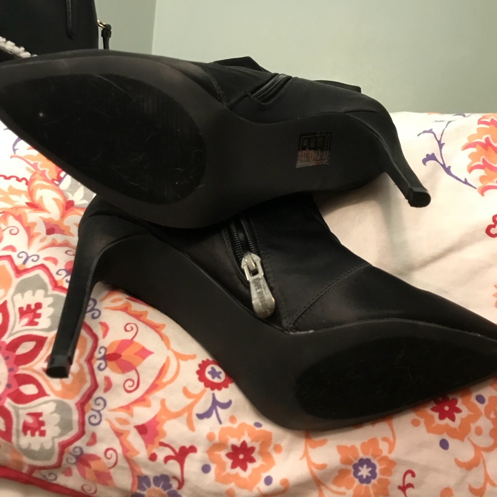 CAPE ROBIN // New Thigh High Black Boots